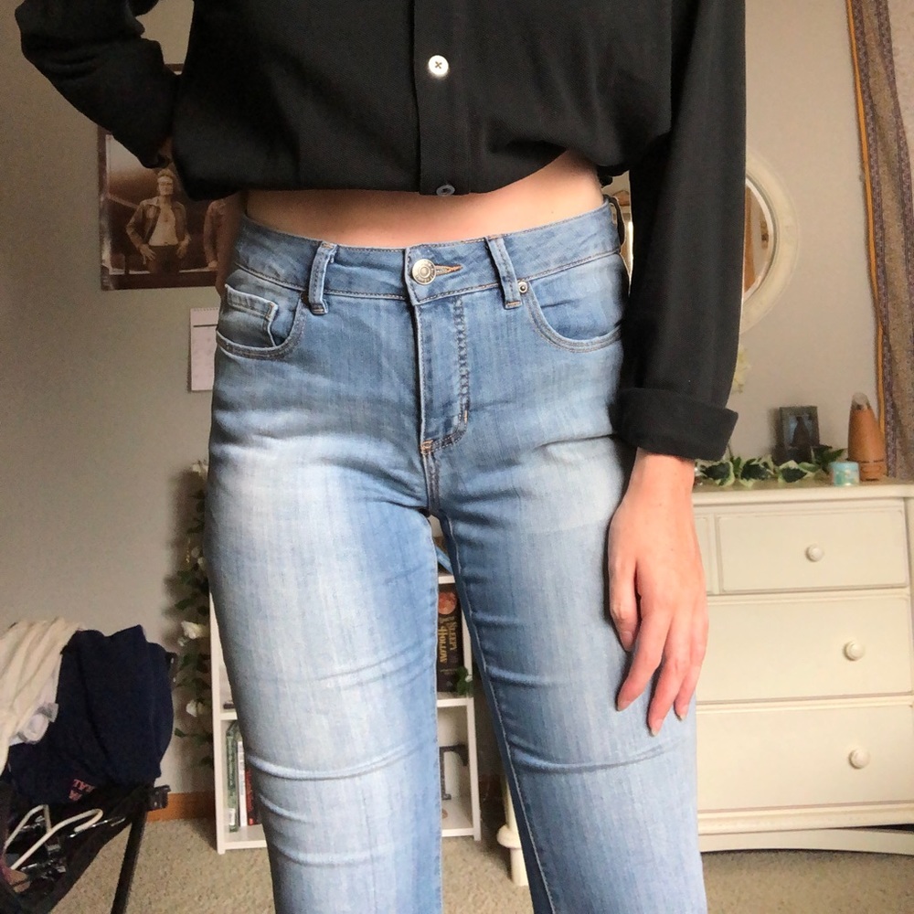 High waisted detailed jeans